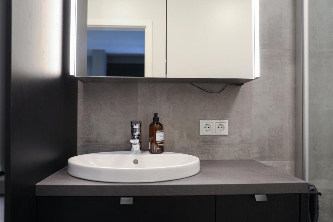 Geirþrutharhagi One Bedroom Apartment Акурейрі Екстер'єр фото